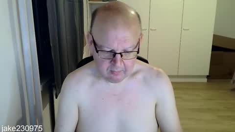 Jake2309 online show from November 29, 9:40 pm