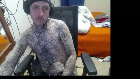 showingitoff online show from June 25, 7:02 am