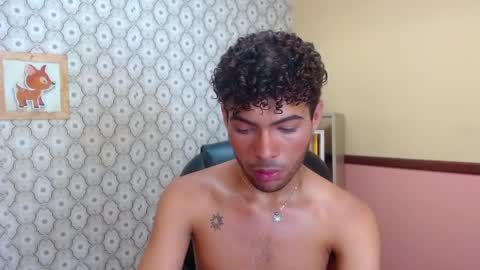 Snapshot of jake_1boy chatting on April 10, 11:53 pm MY NAME IS JAKE online show from April 10, 11:53 pm