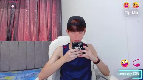 Snapshot of jake_evanss_ chatting on February 12, 2:43 pm JAKE online show from February 12, 2:43 pm