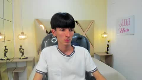 Snapshot of jake_evanss_ chatting on September 22, 3:41 am JAKE online show from September 22, 3:41 am