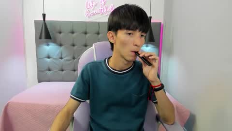 Snapshot of jake_evanss_ chatting on September 29, 8:24 pm JAKE online show from September 29, 8:24 pm