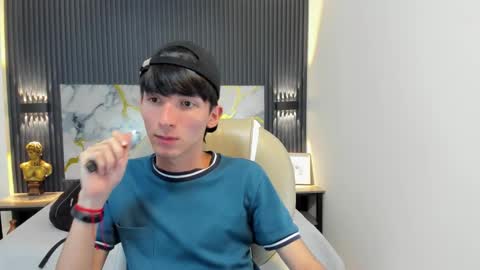 Snapshot of jake_evanss_ chatting on October 7, 8:39 pm JAKE online show from October 7, 8:39 pm