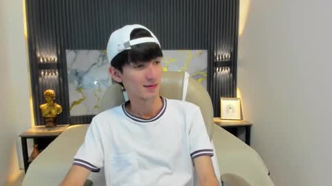 Snapshot of jake_evanss_ chatting on October 16, 9:05 pm JAKE online show from October 16, 9:05 pm