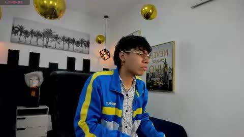 jake_falcon online show from June 12, 11:09 am