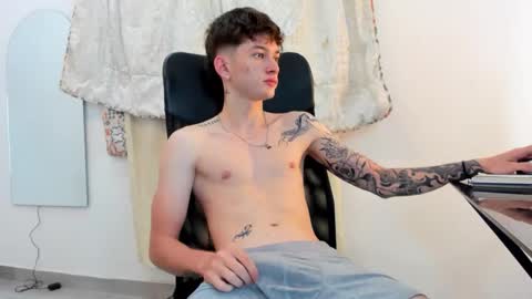 Jake online show from November 5, 3:28 am