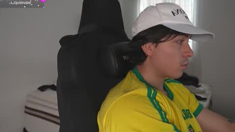 jake_murphy online show from November 13, 8:19 pm