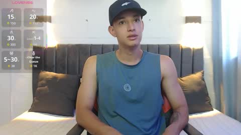 Hi guys im new 3 online show from September 13, 4:29 pm