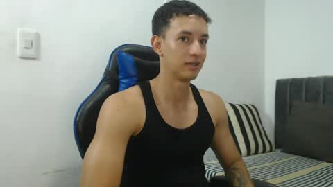 Hi guys im new 3 online show from March 30, 10:55 pm