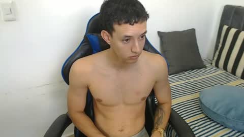 Hi guys im new 3 online show from July 25, 3:53 pm