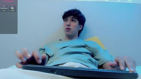 jake_tripp online show from October 15, 7:08 am