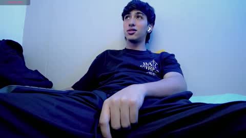 jake_tripp online show from December 15, 4:17 am