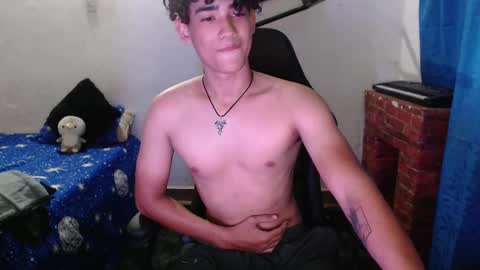 Snapshot of jake_willianss chatting on February 10, 9:25 pm jake willianss online show from February 10, 9:25 pm