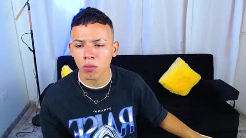 Snapshot of jakee_18 chatting on December 5, 1:31 pm Jake online show from December 5, 1:31 pm