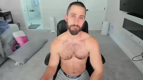 Snapshot of jakeorion chatting on October 18, 9:04 pm Jake Orion online show from October 18, 9:04 pm