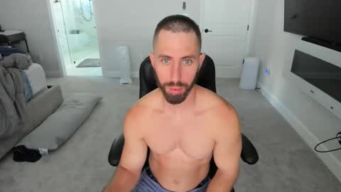 Snapshot of jakeorion chatting on October 22, 4:29 pm Jake Orion online show from October 22, 4:29 pm