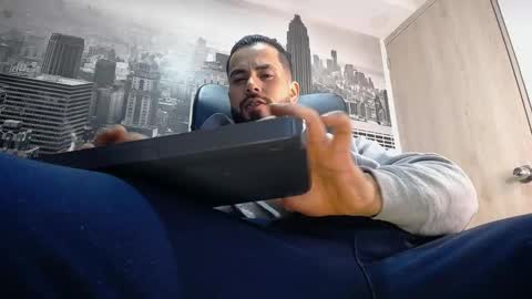 Snapshot of jakeskye chatting on September 27, 12:21 pm JakeSkye online show from September 27, 12:21 pm