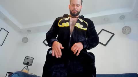 Snapshot of jakeskye chatting on October 31, 1:34 pm JakeSkye online show from October 31, 1:34 pm