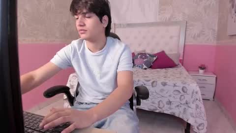 Jake online show from December 5, 1:52 pm