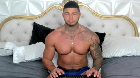 Snapshot of jaketayler10 chatting on May 26, 3:08 pm my name is sebas If you come here dont hesitate to say hello Im a guy who really likes having conversations and having hot online show from May 26, 3:08 pm