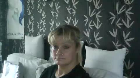 Snapshot of jakkilouise chatting on October 16, 12:39 pm JAKKI LOUISE pornstar online show from October 16, 12:39 pm