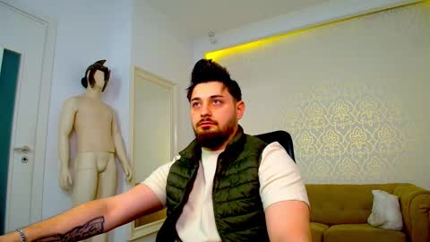 Snapshot of jalenpenn chatting on March 15, 5:24 am JalenPenn online show from March 15, 5:24 am