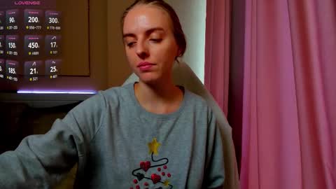 Snapshot of jam_cream chatting on January 13, 7:57 am Sofia online show from January 13, 7:57 am