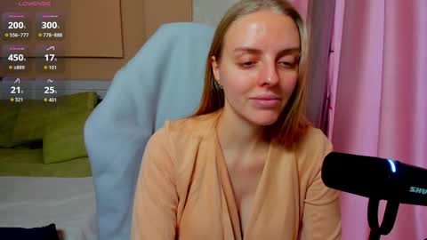 Snapshot of jam_cream chatting on January 19, 10:19 am Sofia online show from January 19, 10:19 am