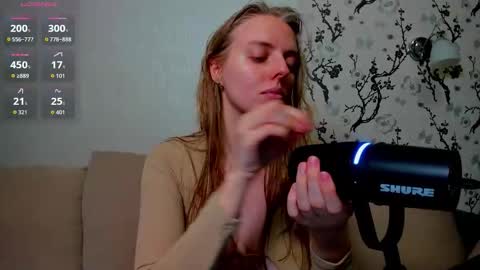 Snapshot of jam_cream chatting on February 7, 11:36 am Sofia online show from February 7, 11:36 am