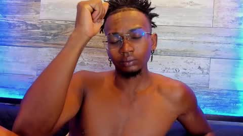   online show from March 8, 11:07 pm