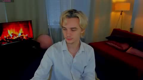 Snapshot of jamemiller chatting on February 17, 7:05 am JameMiller online show from February 17, 7:05 am