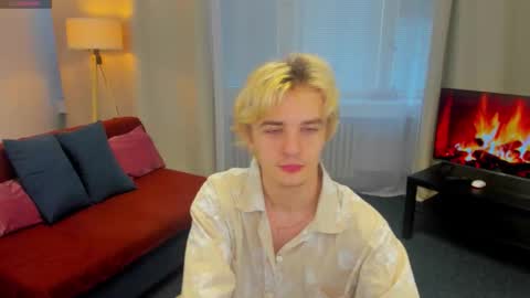 Snapshot of jamemiller chatting on February 26, 7:07 am JameMiller online show from February 26, 7:07 am