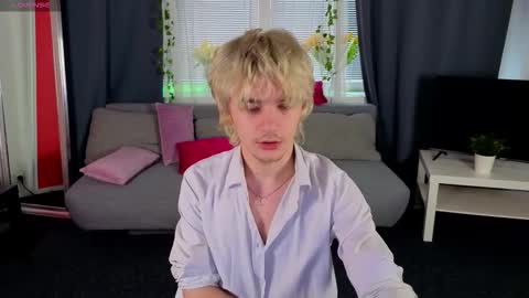 Snapshot of jamemiller chatting on March 2, 7:09 am JameMiller online show from March 2, 7:09 am