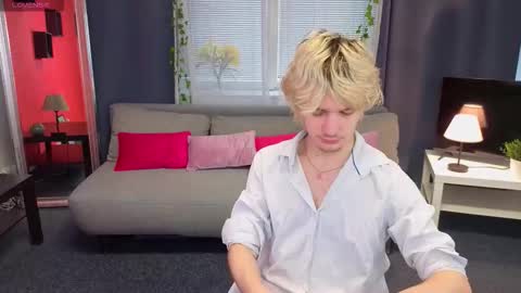 Snapshot of jamemiller chatting on March 11, 7:14 am JameMiller online show from March 11, 7:14 am