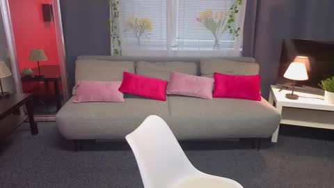 Snapshot of jamemiller chatting on March 12, 7:25 am JameMiller online show from March 12, 7:25 am