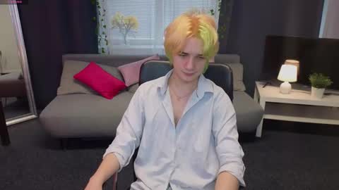 Snapshot of jamemiller chatting on March 20, 2:11 pm JameMiller online show from March 20, 2:11 pm