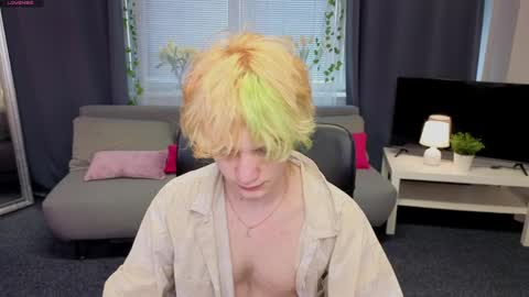 Snapshot of jamemiller chatting on March 24, 7:13 am JameMiller online show from March 24, 7:13 am