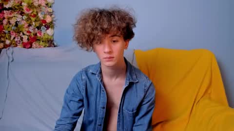 Snapshot of james_colleman chatting on November 14, 7:56 pm james_colleman online show from November 14, 7:56 pm