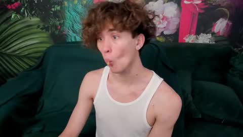 Snapshot of james_colleman chatting on November 20, 8:08 pm james_colleman online show from November 20, 8:08 pm