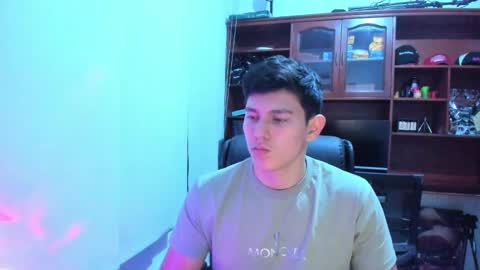 james_cr online show from February 2, 10:46 am