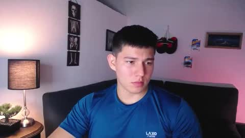 Snapshot of james_cr chatting on February 20, 1:02 am james_cr online show from February 20, 1:02 am