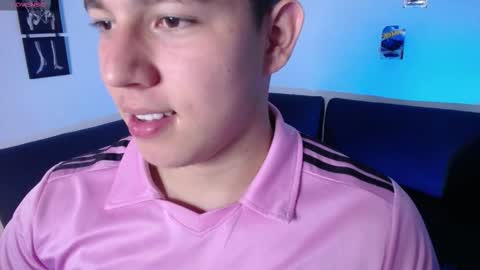 Snapshot of james_cr chatting on March 2, 11:33 pm james_cr online show from March 2, 11:33 pm