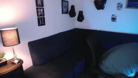 Snapshot of james_cr chatting on March 19, 2:04 am james_cr online show from March 19, 2:04 am