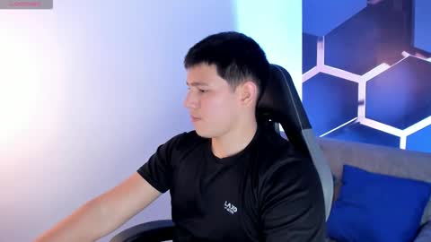 Snapshot of james_cr chatting on March 25, 3:34 am james_cr online show from March 25, 3:34 am