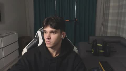 James online show from October 14, 9:37 pm