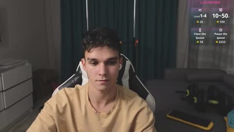 James online show from October 18, 8:09 pm