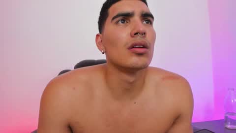 Snapshot of jamesgraay chatting on January 17, 9:06 am James Gray online show from January 17, 9:06 am