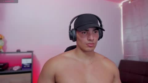 Snapshot of jamesgraay chatting on October 4, 11:52 am James Gray online show from October 4, 11:52 am