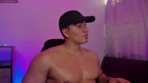 Snapshot of jamesgraay chatting on October 14, 2:40 pm James Gray online show from October 14, 2:40 pm