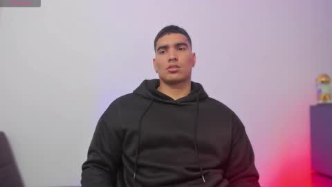 Snapshot of jamesgraay chatting on October 18, 10:38 am James Gray online show from October 18, 10:38 am